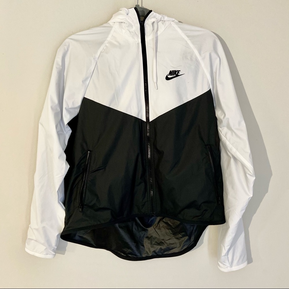 Nike WINDRUNNER